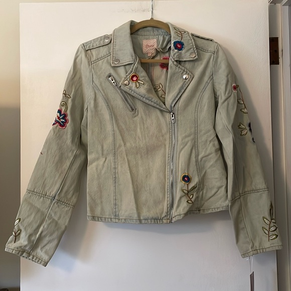 NWT Candie’s Embroidered Moto Denim Jean Jacket Size Large - Picture 3 of 9